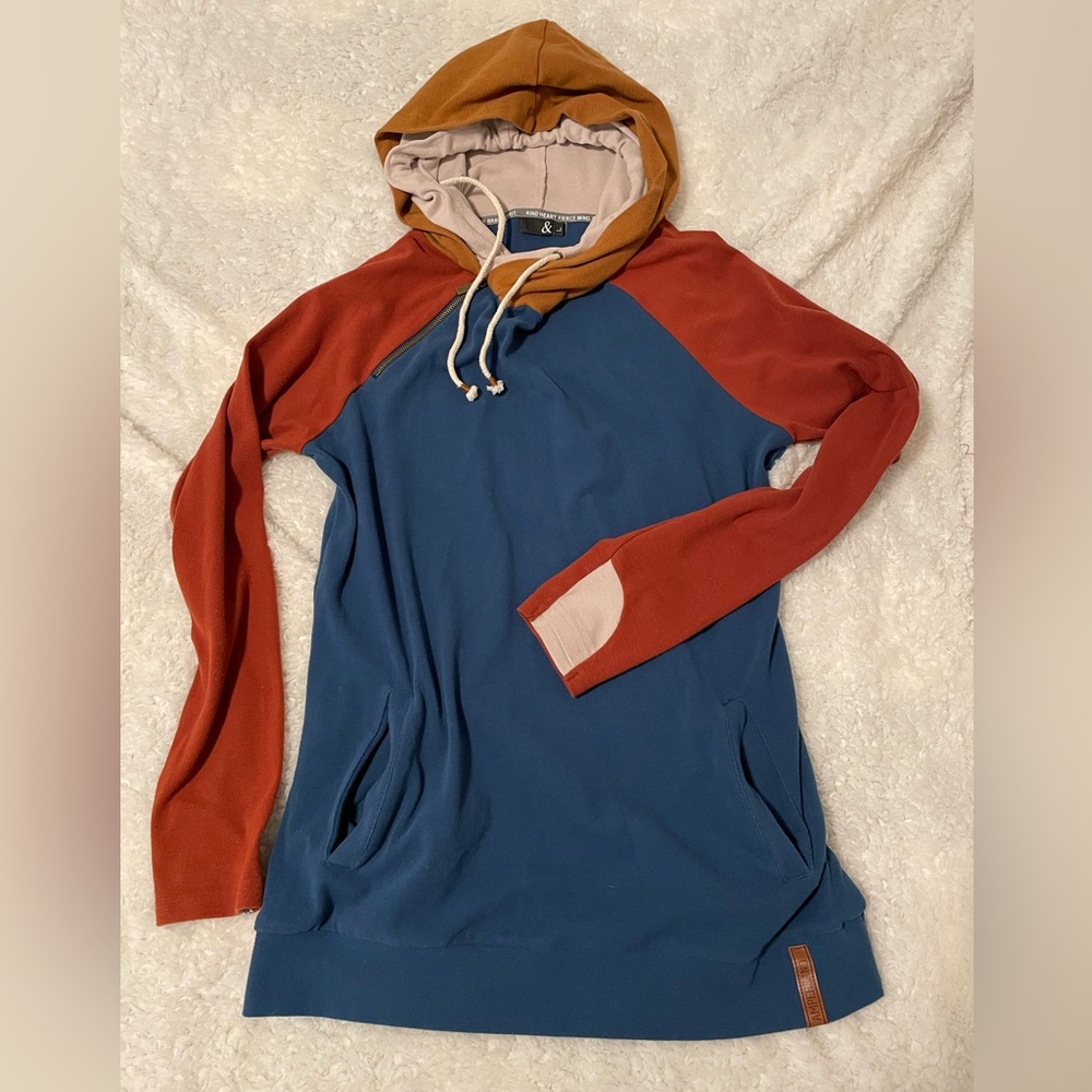 Ampersand Ave Double Hood